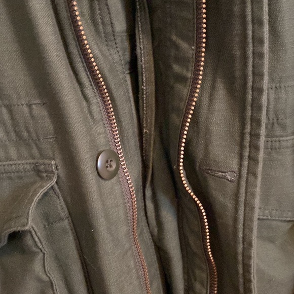 Men’s olive green lightweight anorak with draw string waist - Picture 4 of 10